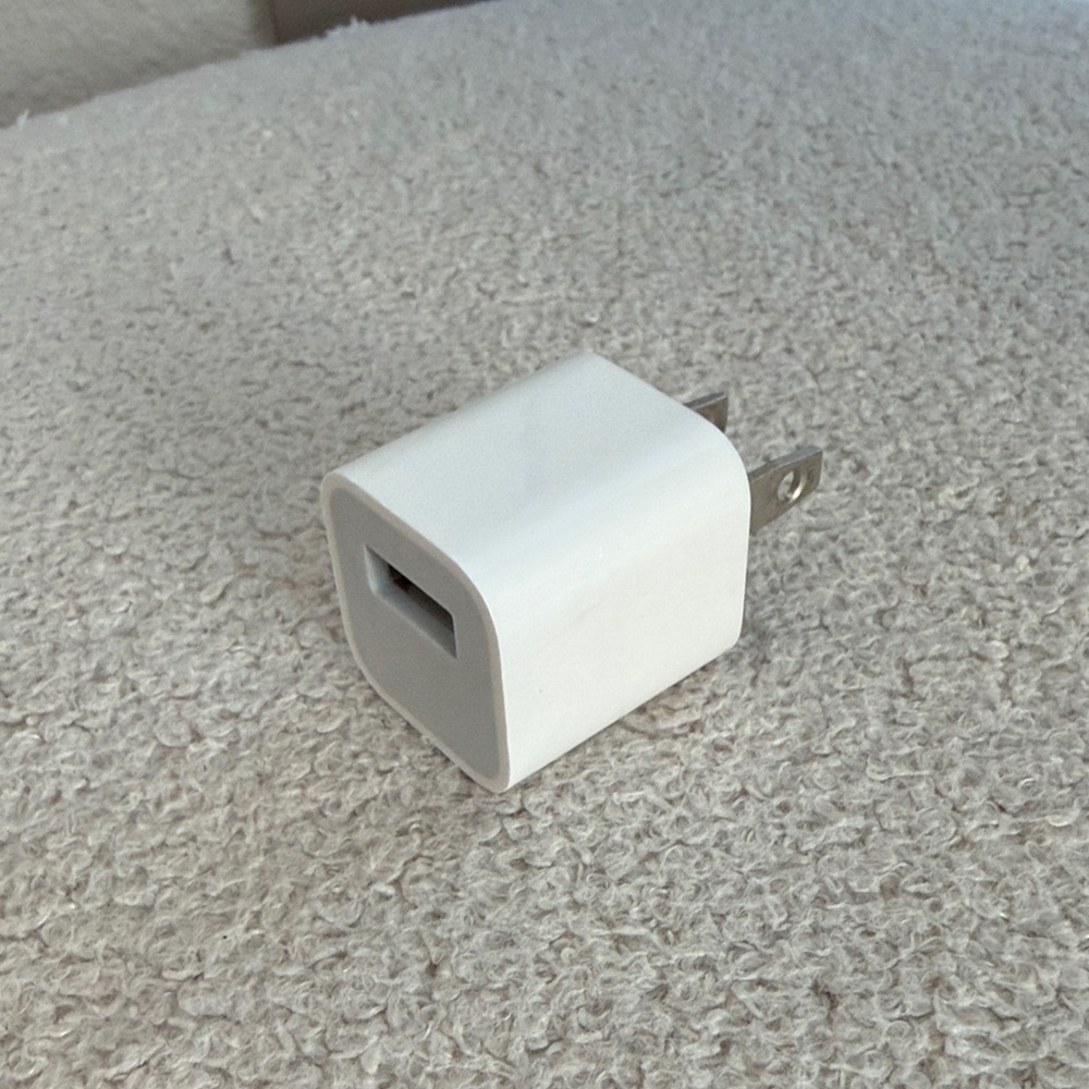 Apple White USB Wall Charger